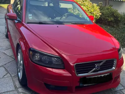 Gebraucht Volvo C30 Momentum 125 PS (91 kW) 2008 Rot Kleinwagen