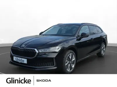 Neu Skoda Superb Selection 150 PS (110 kW) 2026 Ebony schwarz metallic Kombi