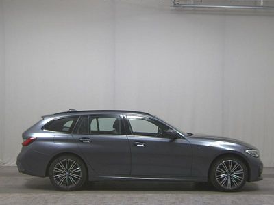 BMW 330e