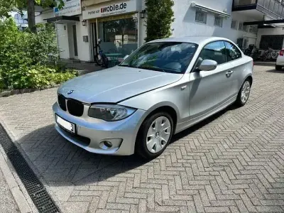Gebraucht BMW 118 Advantage 143 PS (105 kW) 2012 Silber Kleinwagen