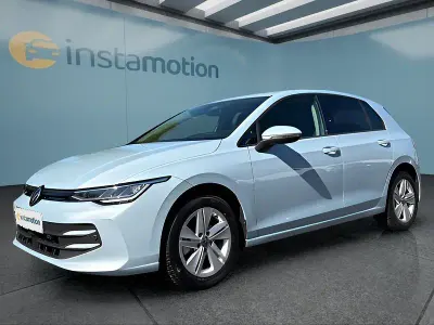 Gebraucht VW Golf VIII 116 PS (85 kW) 2025 Blau Kleinwagen