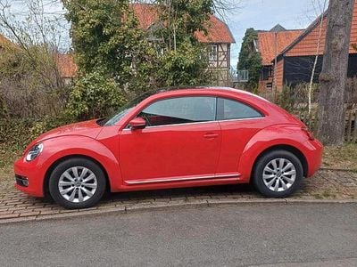 Usata VW Beetle Design 105 CV (77 kW) 2012 Rosso Utilitaria