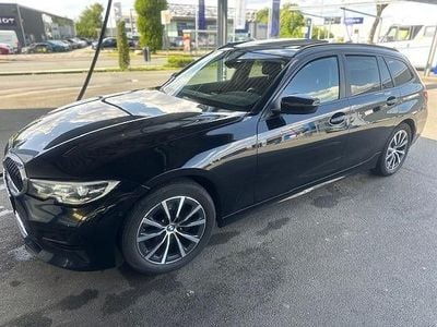Gebraucht BMW 318 Advantage 150 PS (110 kW) 2020 Schwarz Kombi