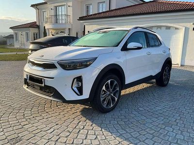 Gebraucht Kia Stonic Spirit 120 PS (88 kW) 2020 Weiß SUV