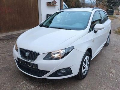 Weiß Gebraucht 2012 Seat Ibiza Kleinwagen | 3.700 € (Fairer Preis)