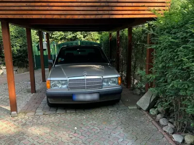 Gebraucht Mercedes 190 122 PS (89 kW) 1989 Grau Limousine