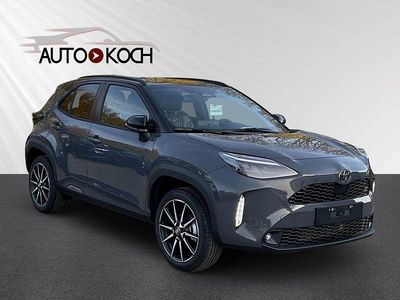 Grau Neu 2025 Toyota Yaris Hybrid Sport Limousine | 33.490 € (Teuer)