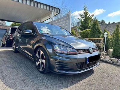 Gebraucht VW Golf VII GTI 230 PS (169 kW) 2015 Grau Limousine