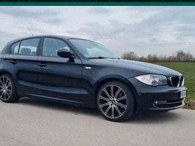 Gebraucht BMW 116 Advantage 116 PS (85 kW) 2011 Schwarz Kleinwagen