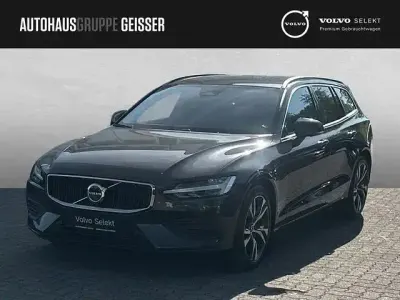 Second-hand Volvo V60 Core 197 CP (144 kW) 2025 Gri Break