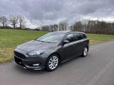 Gebraucht Ford Focus ST-Line 140 PS (102 kW) 2018 Grau Kombi