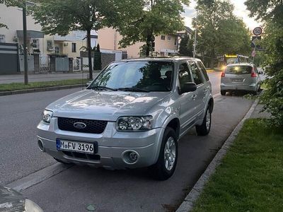 gebraucht Ford Maverick V6