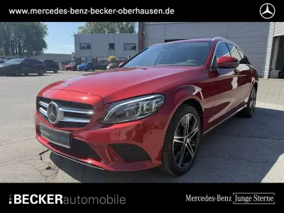 Gebraucht Mercedes C300 Avantgarde 211 PS (155 kW) 2020 Rot Limousine