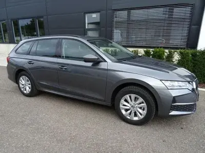 Nowe Skoda Octavia Selection 150 KM (110 kW) 2026 Szary Kombi