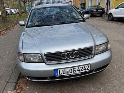 Gebraucht Audi A4 102 PS (75 kW) 1998 Grau Limousine