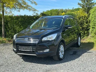 Używany Ford Kuga Titanium 150 KM (110 kW) 2016 Szary SUV
