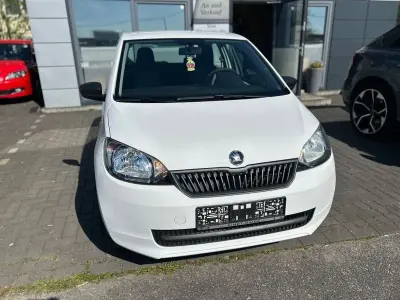 Used Skoda Citigo Active 60 HP (44 kW) 2015 White Hatchback