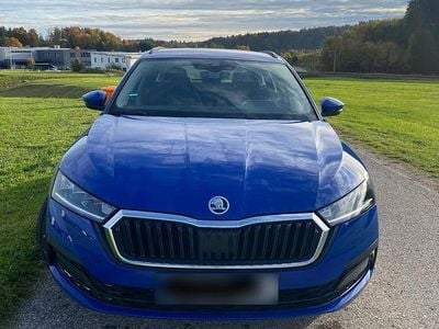 Second-hand Skoda Octavia 204 CP (150 kW) 2022 Albastru Break