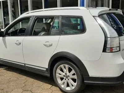 Gebraucht Saab 9-3X 179 PS (131 kW) 2010 Weiß Kombi
