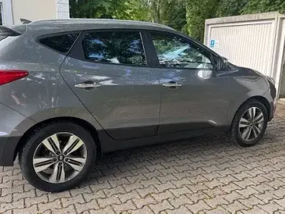 Gebraucht Hyundai ix35 Premium 184 PS (135 kW) 2014 Silber SUV