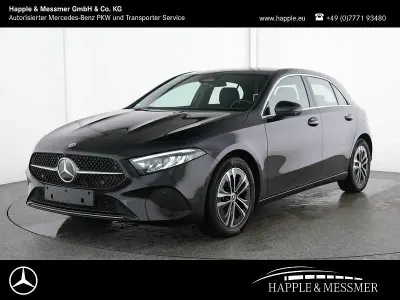 Gebraucht Mercedes A200 Progressive 163 PS (119 kW) 2025 Lack kosmosschwarz Limousine