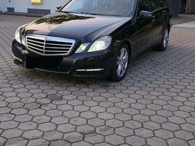 Mercedes E220