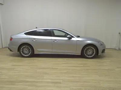Second-hand Audi A5 Sportback Advanced 150 CP (110 kW) 2021 Argintiu Hatchback
