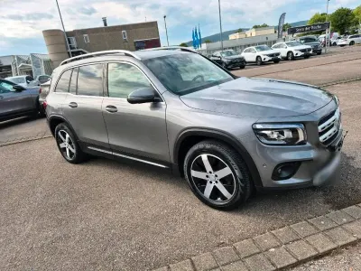 Gebraucht Mercedes GLB200 150 PS (110 kW) 2020 Grau SUV