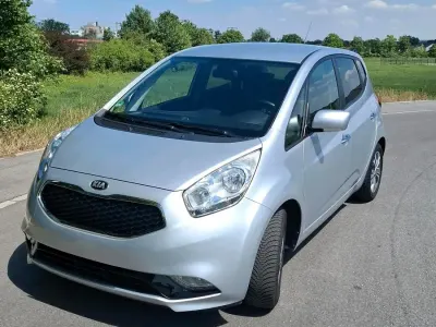Gebraucht Kia Venga 125 PS (91 kW) 2018 Silber Kleinwagen