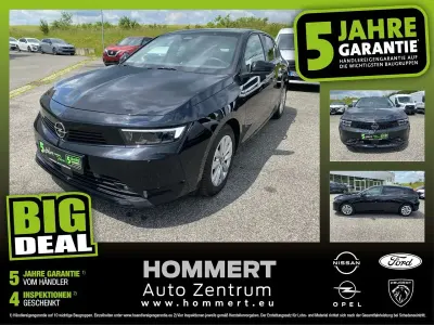 Gebraucht Opel Astra Elegance 131 PS (96 kW) 2023 Perla nera schwarz (metallic) Kleinwagen