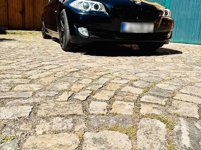 Usata BMW 530 258 CV (189 kW) 2010 Nero Berlina