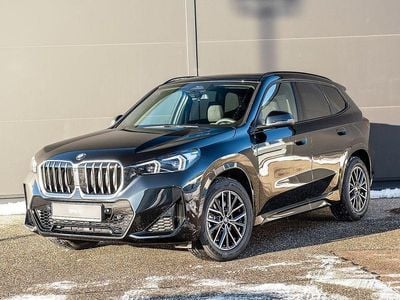Saphirschwarz Neu 2025 BMW X1 Performance SUV | 47.140 € (Guter Preis)