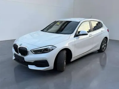 Gebraucht BMW 118 Advantage 136 PS (100 kW) 2022 Weiß Kleinwagen