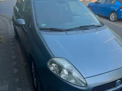 Gebraucht Fiat Grande Punto 77 PS (56 kW) 2008 Grau Kleinwagen