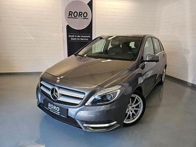 Usata Mercedes B200 136 CV (100 kW) 2012 Grigio Monovolume