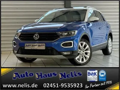 Second-hand VW T-Roc Style 150 CP (110 kW) 2017 Albastru SUV