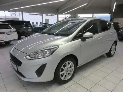 Używany Ford Fiesta Trend 125 KM (91 kW) 2017 Srebrny Hatchback
