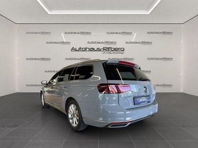 Usata VW Passat Elegance 150 CV (110 kW) 2024 Grigio Station wagon