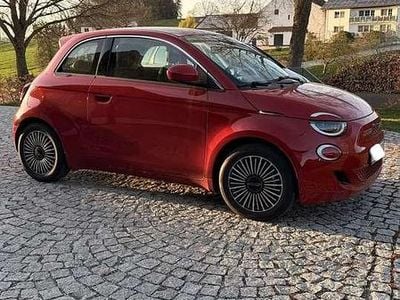 Usata Fiat 500e Red 86 kW (118 CV) 2023 Rosso Utilitaria