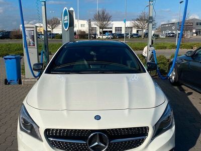 gebraucht Mercedes CLA200 weiß Panorama Dach