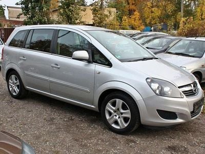 Usata Opel Zafira Edition 116 CV (85 kW) 2010 Argento Monovolume