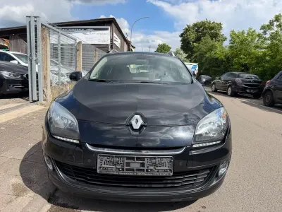 Gebraucht Renault Mégane GrandTour Initiale Paris 110 PS (80 kW) 2013 Schwarz Kombi
