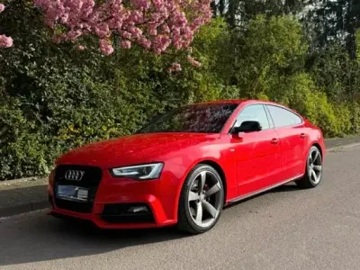 Gebraucht Audi A5 Comfort 245 PS (180 kW) 2016 Rot Coupé
