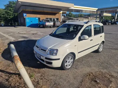 Gebraucht Fiat Panda 75 PS (55 kW) 2011 Weiß Kleinwagen