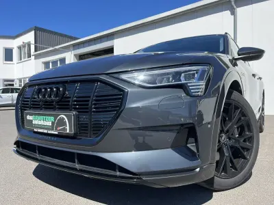 Gebraucht Audi e-tron Advanced 230 kW (313 PS) 2022 Grau SUV