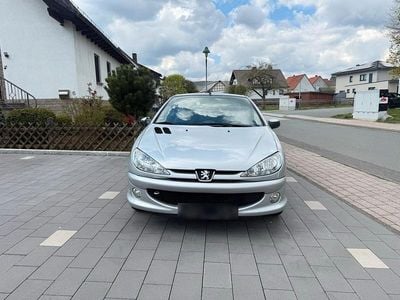 Usata Peugeot 206 109 CV (80 kW) 2005 Argento Coupé