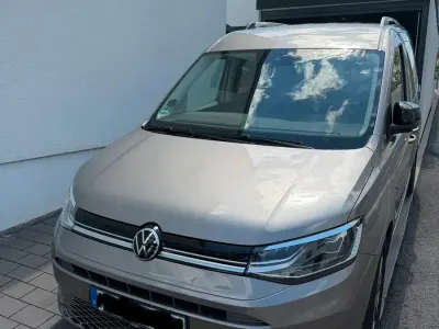 Gebraucht VW Caddy Style 122 PS (89 kW) 2022 Andere farben Van / Kleinbus
