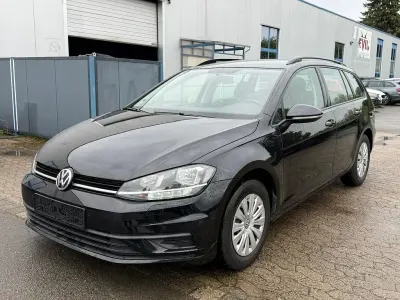 Gebraucht VW Golf VII Trendline 116 PS (85 kW) 2019 Schwarz Kombi
