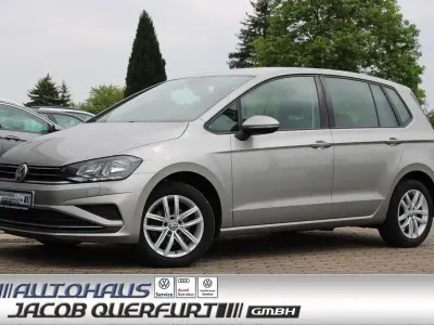 Gebraucht VW Golf Sportsvan Comfortline 116 PS (85 kW) 2019 Silber Van / Kleinbus