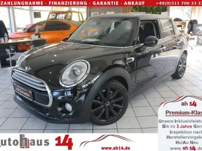 Używany Mini Cooper 136 KM (100 kW) 2014 Czarny Hatchback